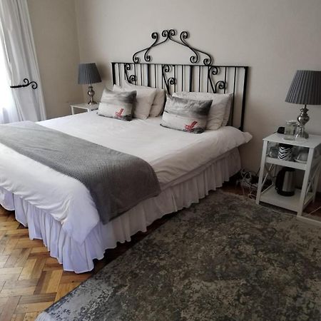 إيسكورت The Riverhouse Guesthouse المظهر الخارجي الصورة